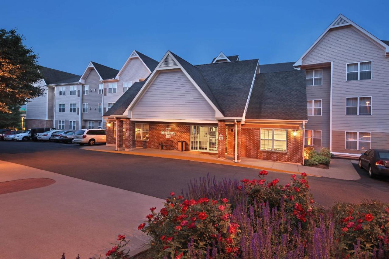 Residence Inn Данбери Экстерьер фото